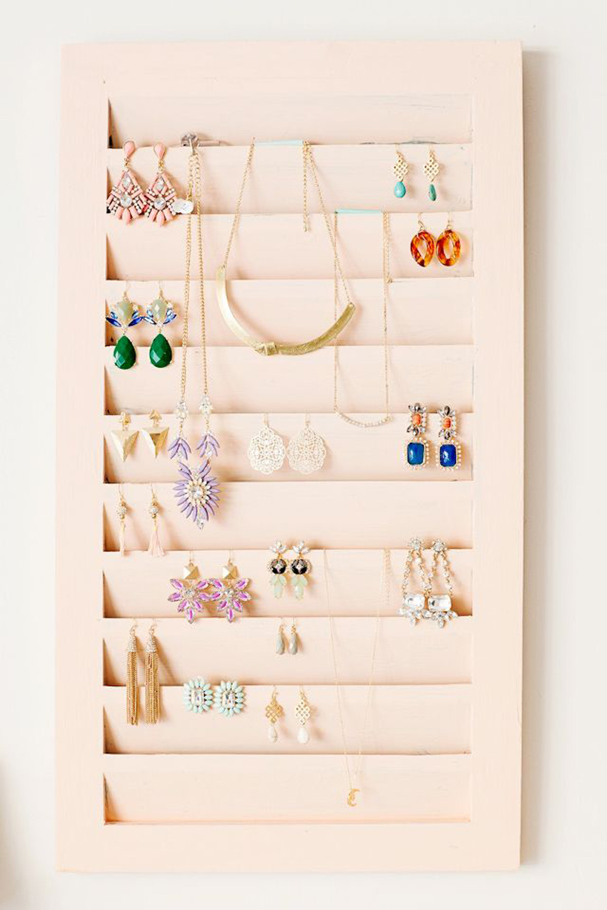 earring-storage-242416-1510879184154-image