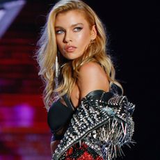 stella-maxwell-secrets-video-242737-1511295816004-square