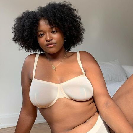 bra-size-calculator-243060-1671712679069-square