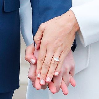 meghan-markle-engagement-outfit-243064-1511793430810-image