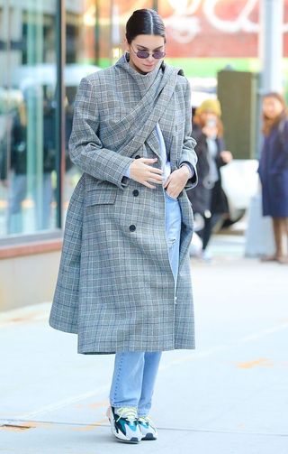 kendall-jenner-winter-outfits-244226-1512605435093-image