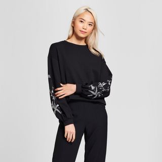 Who What Wear + Long Sleeve Embroidered Sweatshirt