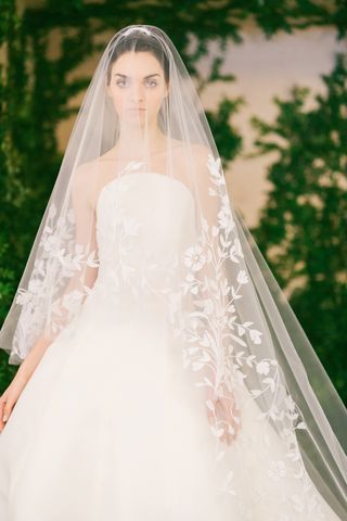 wedding-veil-styles-244903-1513188976425-image