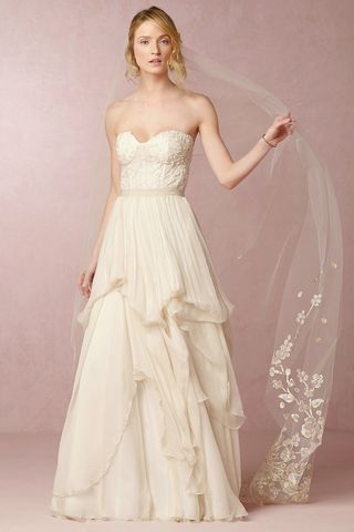 wedding-veil-styles-244903-1513188979704-image