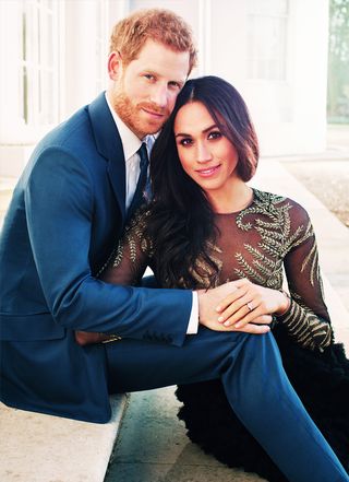 meghan-markle-naked-dress-official-engagement-photograph-245499-1513859837069-image