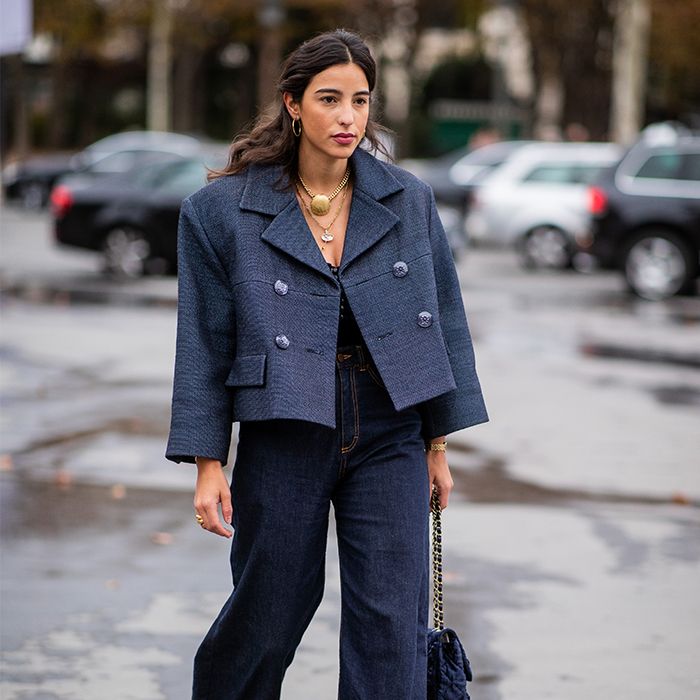 16 Navy Blue Pants Outfit Ideas for Spring (WhoWhatWear.com