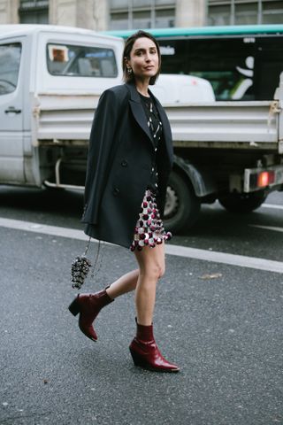 how-wear-red-boots-outfits-246527-1607040869079-main