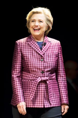 hillary-clinton-outfits-247282-1516661153937-image