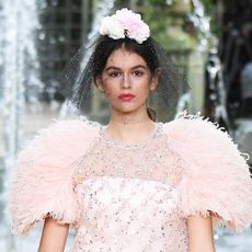 kaia-gerber-couture-debut-chanel-spring-2018-247539-1516720321410-square