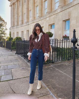 ways-to-wear-cropped-trousers-with-ankle-boots-247761-1665752955766-main