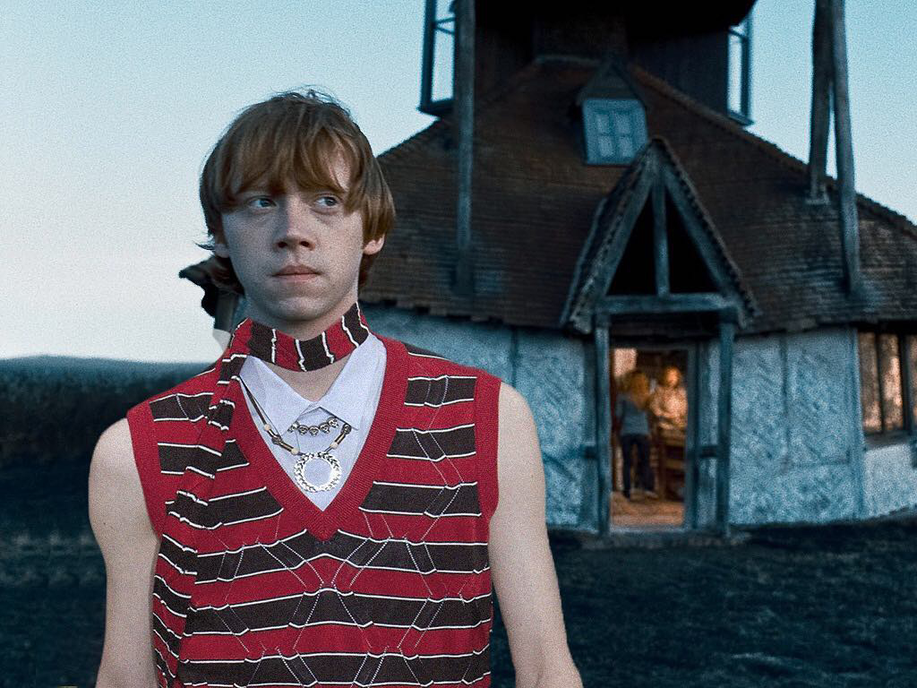 gryffindior-harry-potter-fashion-instagram-248020-1517246444037-image