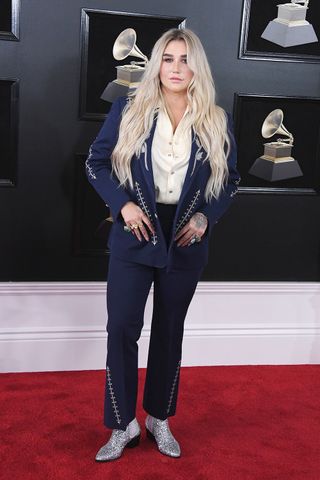 the-only-grammy-red-carpet-looks-you-need-to-see-2599791