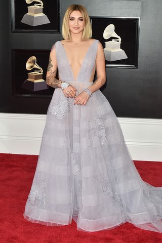 the-only-grammy-red-carpet-looks-you-need-to-see-2599795