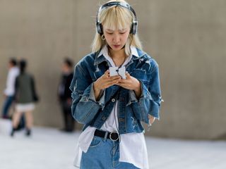 best-fashion-podcasts-for-2018-248386-1517459802596-main