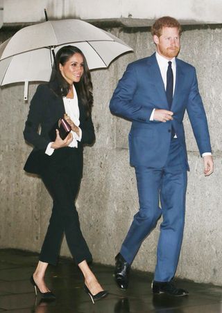 meghan-markle-award-ceremony-outfit-248436-1517515738452-image