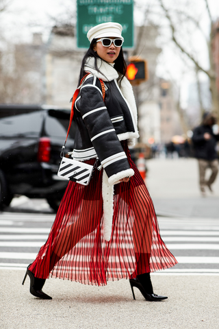 new-york-fashion-week-street-style-fall-2018-248850-1518460775695-image