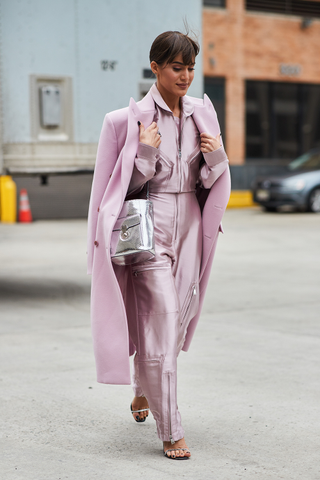 new-york-fashion-week-street-style-fall-2018-248850-1518547445353-image