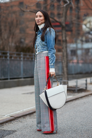 new-york-fashion-week-street-style-fall-2018-248850-1518547494560-image