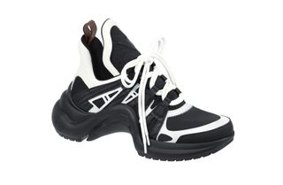 louis-vuitton-pop-up-shop-archlight-sneakers-248913-1518099808000-main