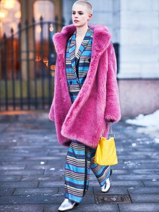 how-to-wear-bright-colours-249091-1518183970218-image