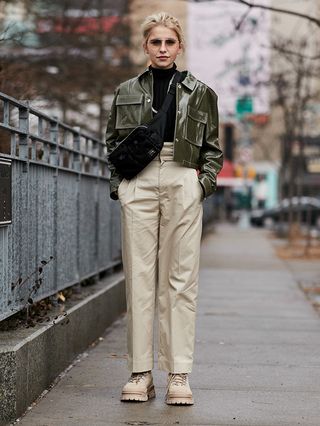 new-york-fashion-week-february-2018-street-style-249261-1518429181314-image