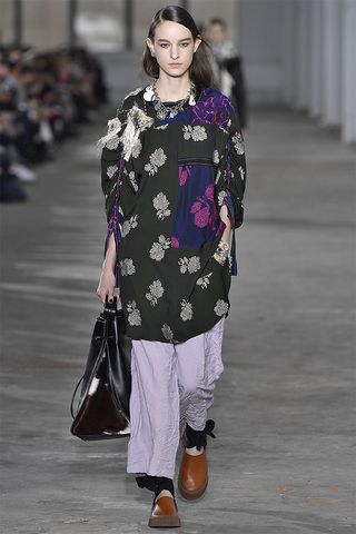 3-1-phillip-lim-fall-runway-2018-249427-1518548821326-image