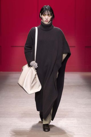 salvatore-ferragamo-runway-fall-winter-2018-249540-1519671160099-image