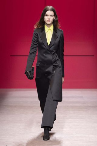 salvatore-ferragamo-runway-fall-winter-2018-249540-1519671187656-image