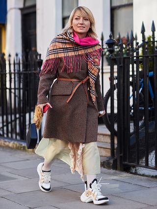 london-fashion-week-february-2018-street-style-249853-1519039588071-image