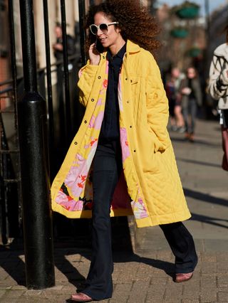 london-fashion-week-february-2018-street-style-249853-1519043021730-image