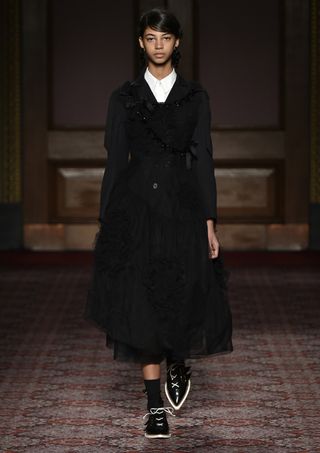 simone-rocha-runway-fall-winter-2018-249896-1518981941067-image