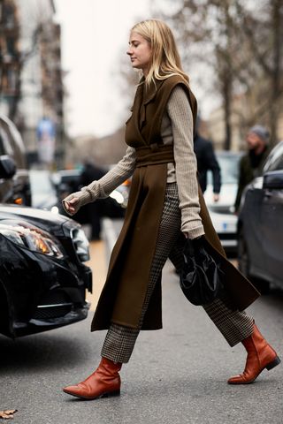 milan-fashion-week-street-style-fall-2018-250169-1519679111157-image