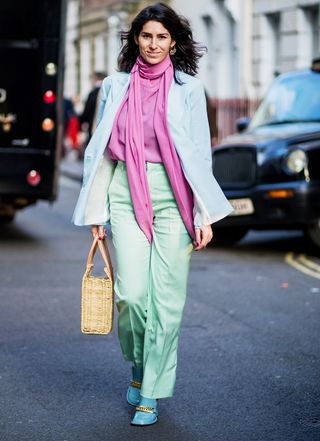 how-to-wear-pastel-colours-250296-1519335589494-image