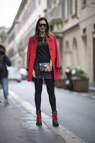 red-fashion-trend-outfit-ideas-250537-1519623572066-main
