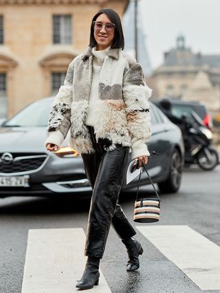 paris-fashion-week-march-2018-street-style-250804-1520264247960-image