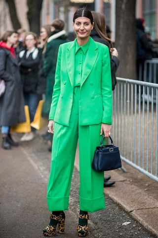 fashion-insiders-are-feeling-these-unexpected-outfit-trends-2650682