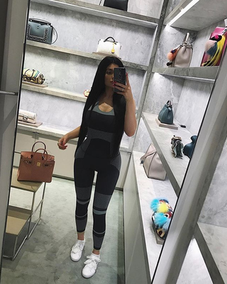 kylie-jenner-birkin-bag-collection-251951-1520883347948-image