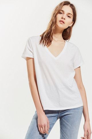 Urban Outfitters + UO The Mom V-Neck Tee