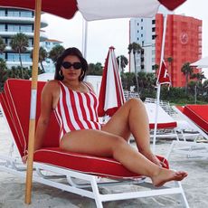 the-3-best-one-piece-swimsuits-according-to-a-stylist-252596-square