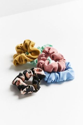 Urban Outfitters + Days of the Week Scrunchie Set