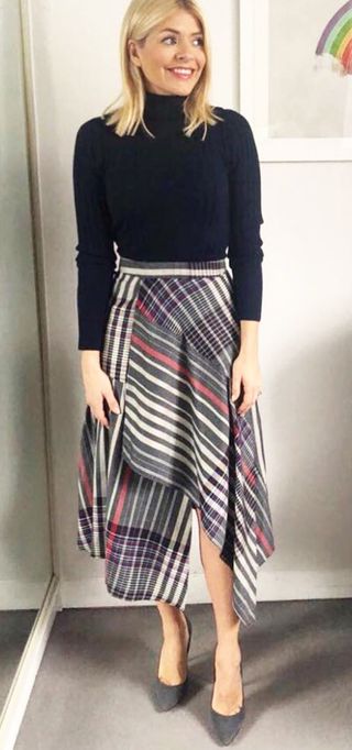 marks-and-spencers-checked-skirt-253330-1522148757836-image