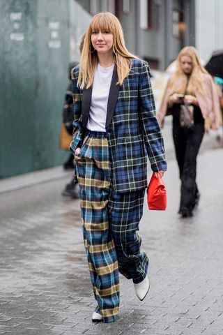 plaid-outfits-that-will-give-you-zero-school-uniform-vibes-2684259