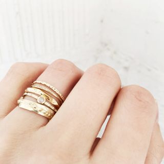 unique-wedding-rings-253433-1522257980965-main