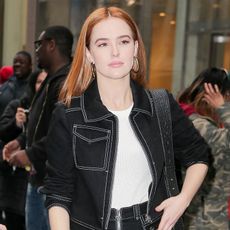 what-was-she-wearing-zoey-deutch-lorod-denim-outfit-253456-1522247818075-square