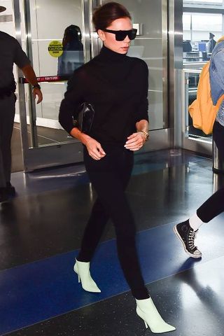 best-airport-outfits-253904-1550698653137-main
