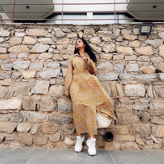 13 New Ways to Wear a Dress with Sneakers | Who What Wear 13 New Ways to Wear a Dress with Sneakers | Who What Wear