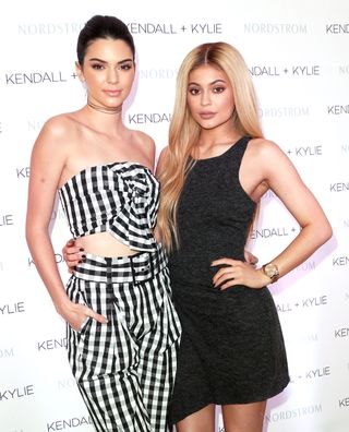 kendall-and-kylie-swim-revolve-254675-1523489466293-main