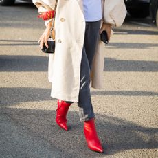 heres-exactly-what-to-wear-with-red-shoes-254698-square