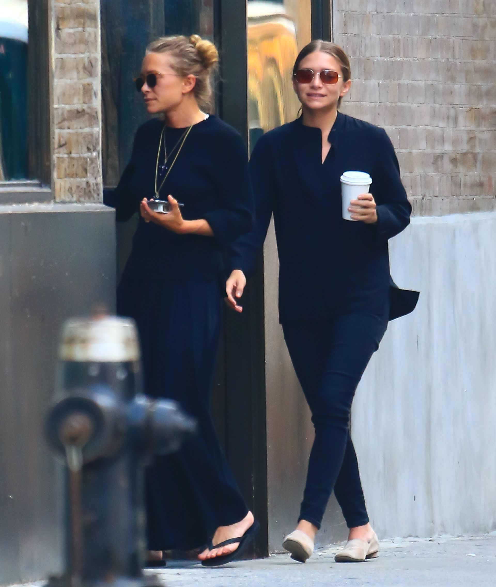 Olsen Twins Wearing Thongs | Who What Wear