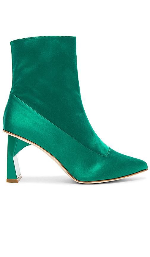 18-shoes-to-wear-with-a-white-dress-who-what-wear